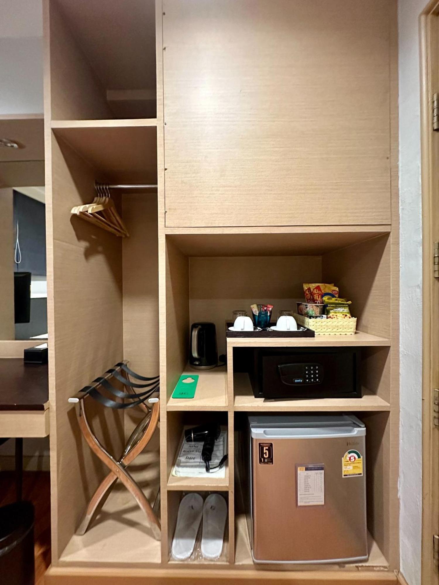 Alt Hotel Nana By Uhg Bangkok Zewnętrze zdjęcie