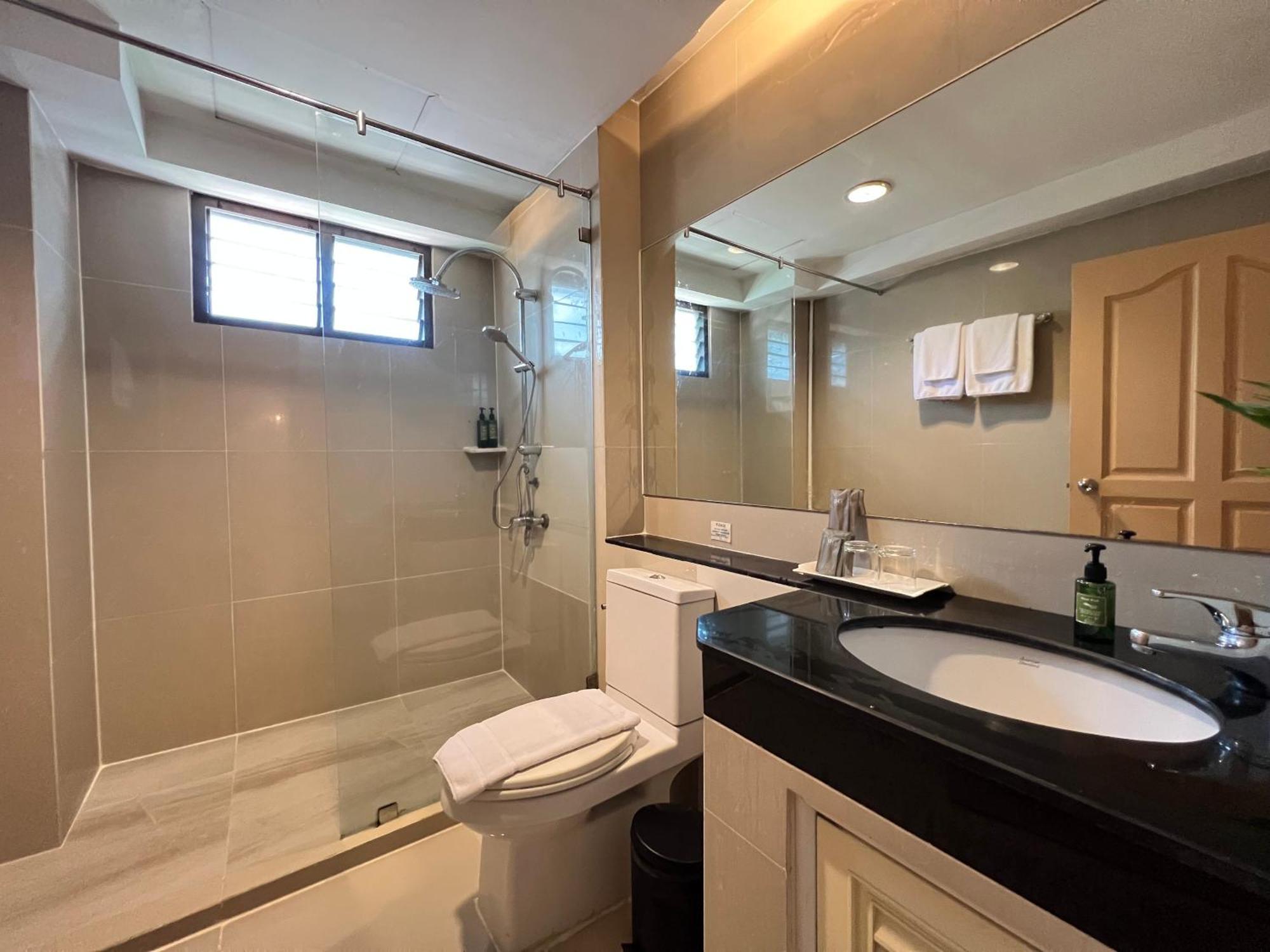 Alt Hotel Nana By Uhg Bangkok Zewnętrze zdjęcie